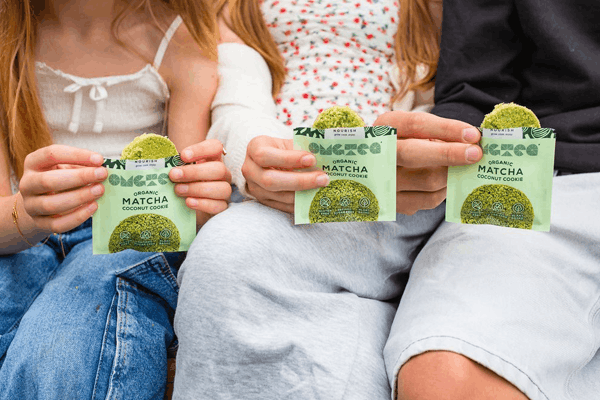 BISCUITS WITH BIGGER AMBITIONS: Matcha Coconut Cookies from Nourish